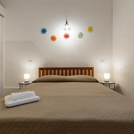 아파트 Azienda Agrituristica Spicchio Di Sole 베르날다